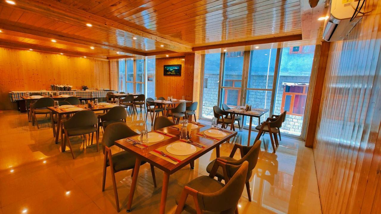 Hotel New Vistas มะนาลี ภายนอก รูปภาพ
